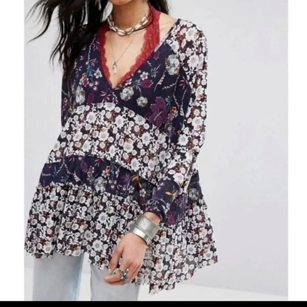 Free People Isabelle Tiered Floral V-Neck Tunic Top Size S